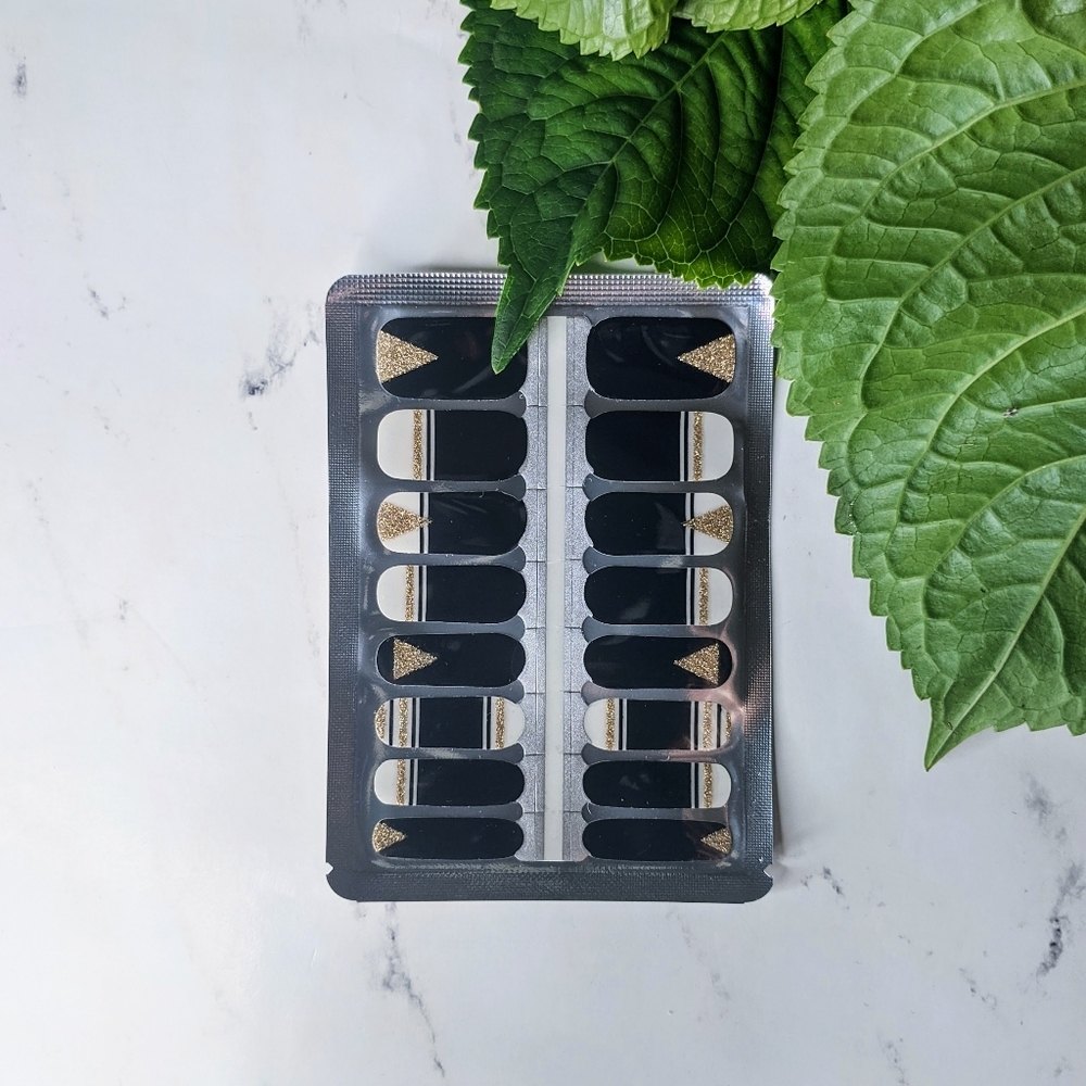 5 for $15 Nail Wrap - Triangle Angle (transparent)